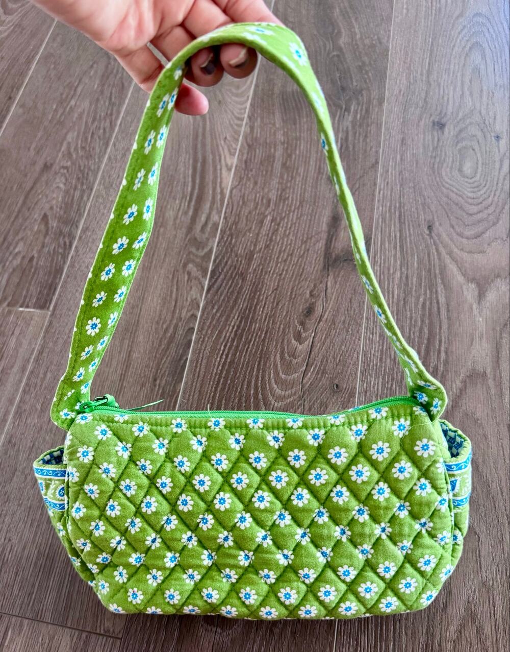 VTG Vera Bradley Green Apple Shoulder Bag Zip Top Retired USA Made Ditzy Floral